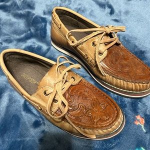Women’s Roper shoes, size 6